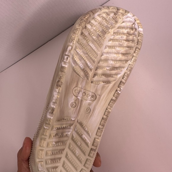 CROCS Cream and White Women's Sandals - Picture 7 of 7